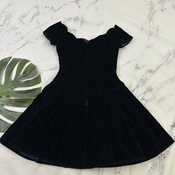 Roberta Womens Vintage Velvet Cocktail Party Dress Size 6 Navy Blue Scallop - Picture 7 of 11